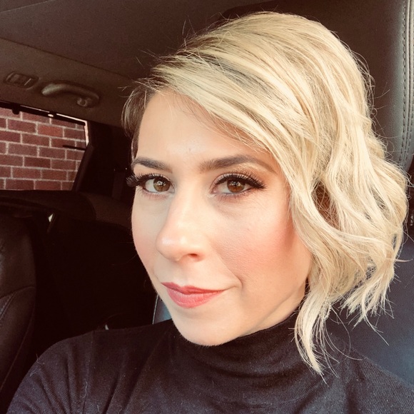 Meet your Posher, Kelly - Picture 1 of 1